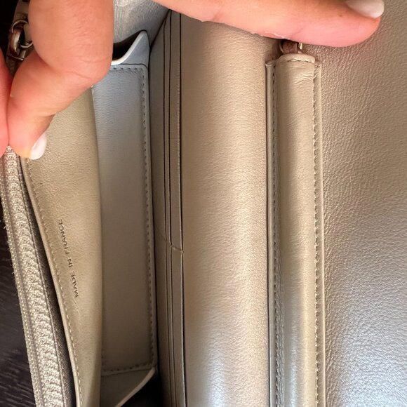 Chanel 2009 Pearl White Sevruga Caviar Leather Wallet On Chain Bag - Picture 6 of 8